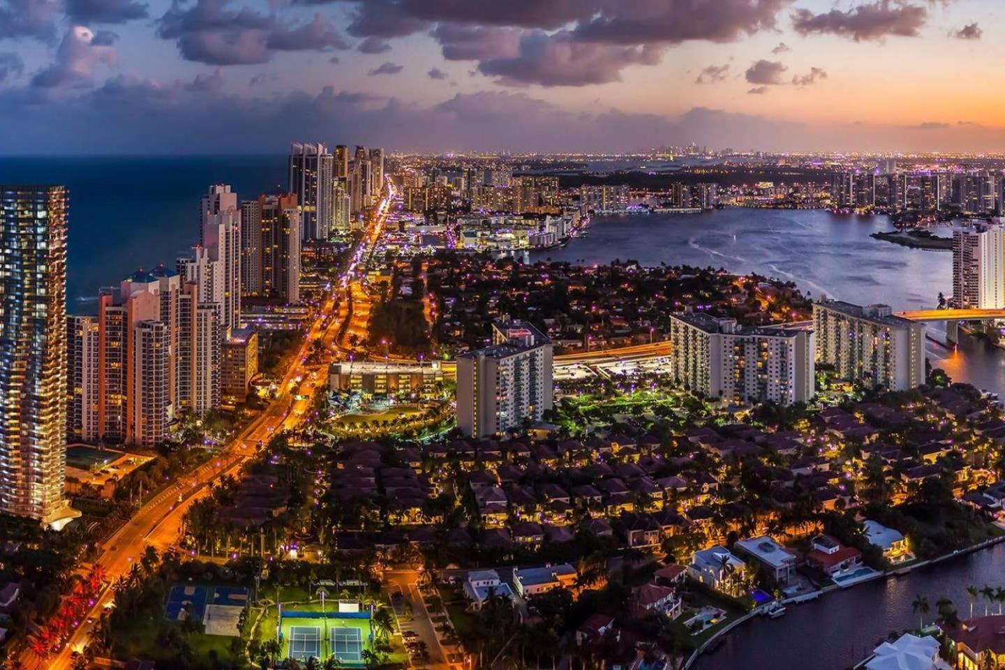 The Freedom House • Urban Oasis • Eclectic Retreat Villa Fort Lauderdale Exteriör bild